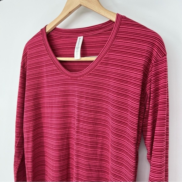 Athleta Cloudlight Stratus Shirt Womens XS Striped Long Sleeve Top Dark Pink - Picture 4 of 11